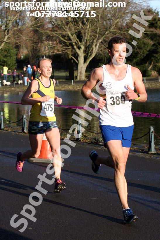 Saltwell Harriers 10k Road Race, Gateshead. Photo:  David T. Hewitson/Sports for All Pics